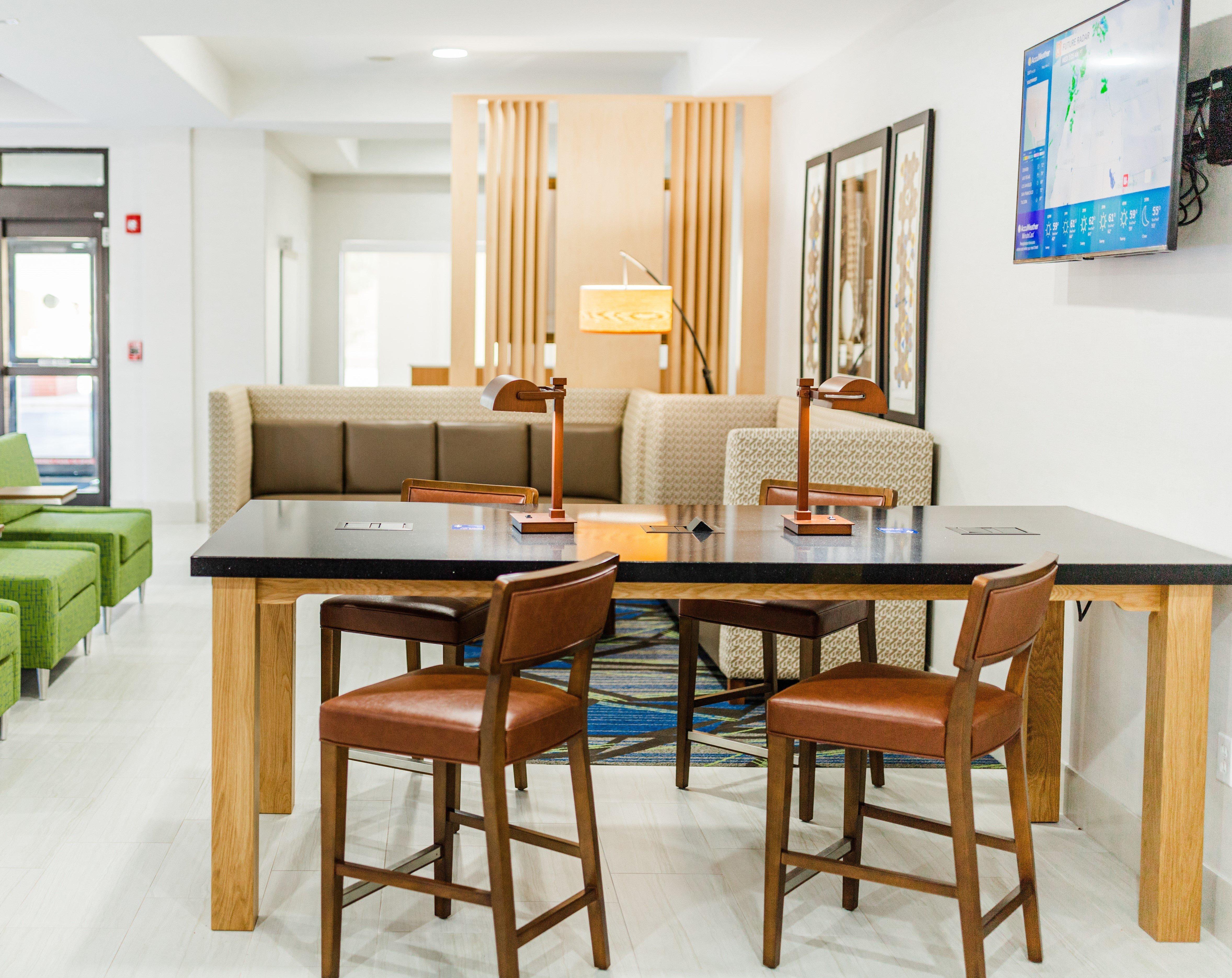Holiday Inn Express - Andalusia By Ihg Exterior foto