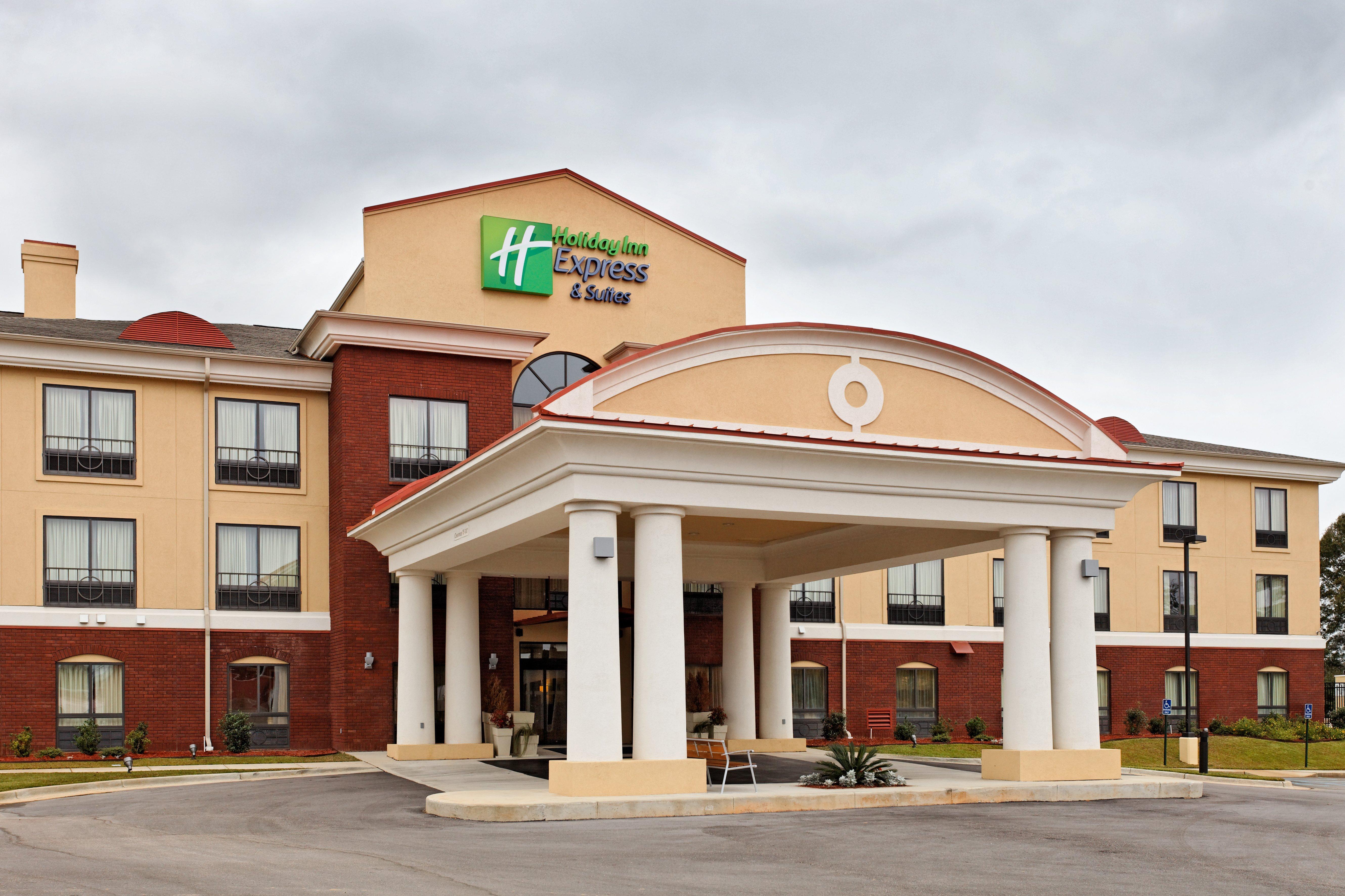 Holiday Inn Express - Andalusia By Ihg Exterior foto